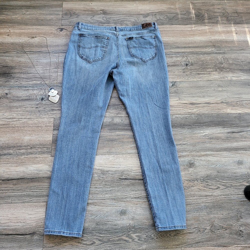 Lee Slim Fit Jeans - Picture 2 of 10